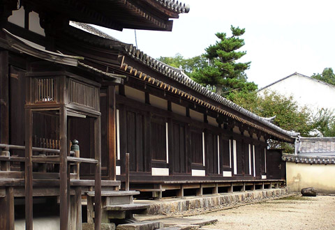 Houryuuji Higashimuro 法隆寺東室 (Nara) 
