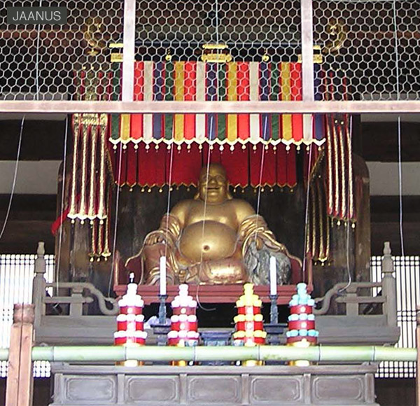 Miroku Bosatsu Zazou 弥勒菩薩坐像： Manpukuji Tenouden 萬福寺天王殿 (Kyoto) 