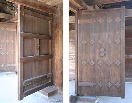 Owari Ookunitama Jinja Roumon 尾張大国霊神社楼門 (Aichi)